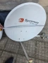 Продавам сателитни чинии стават и за VIVACOM тази с двата изхода 20 евро другата с 4 изхода 25 евро , снимка 1