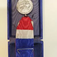 Френски сребърен медал с неговата кутия , снимка 3 - Антикварни и старинни предмети - 45179822