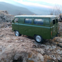 Модел-играчка УАЗ-452 в мащаб 1:24, снимка 13 - Колекции - 44280146