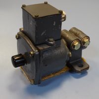 пневматичен разпределител VEB Metallwerk EV 80 directional valve 48VDC, снимка 5 - Резервни части за машини - 45143969