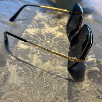 Дамски очила Dolce&Gabbana , снимка 2 - Слънчеви и диоптрични очила - 44974817