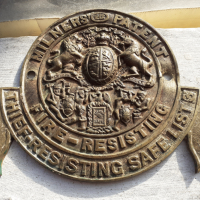 Страхотна стара бронзова английска емблема от пожарна - пожарникарска, снимка 1 - Антикварни и старинни предмети - 44959411