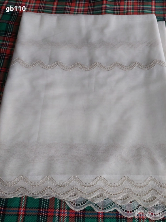 Плат за перде с фина бродерия, снимка 1