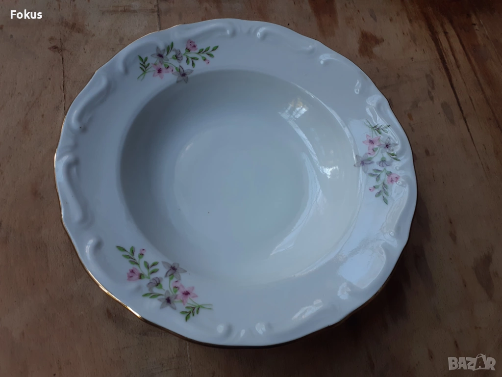 Български порцелан чиния флорална шарка, снимка 1