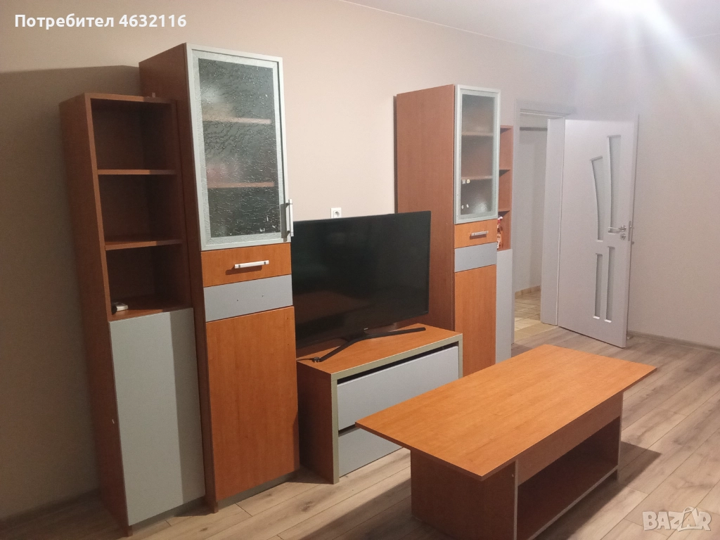 Продавам секция и маса , снимка 1