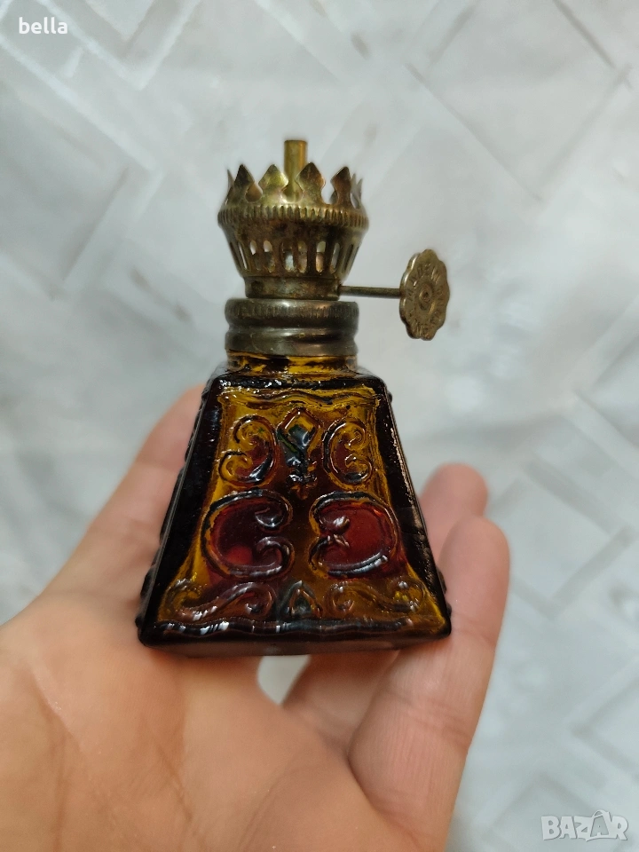 Рядко колекционерско шишенце,кехлибарено стъкло 1950, снимка 1