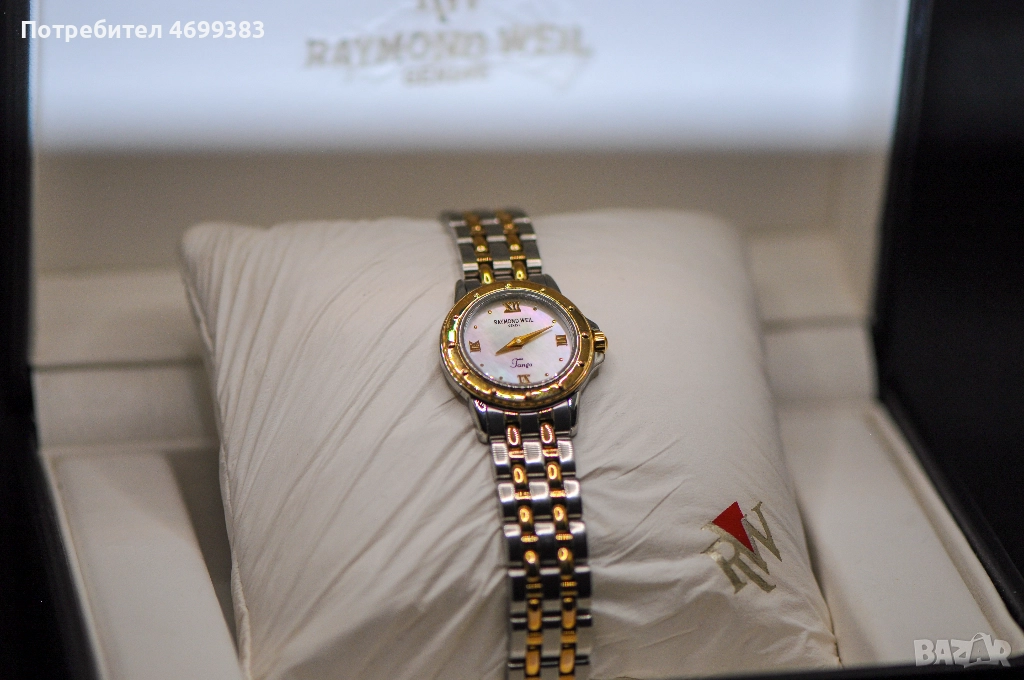 Швейцарски дамски часовник - Raymond Weil Tango 5860, снимка 1