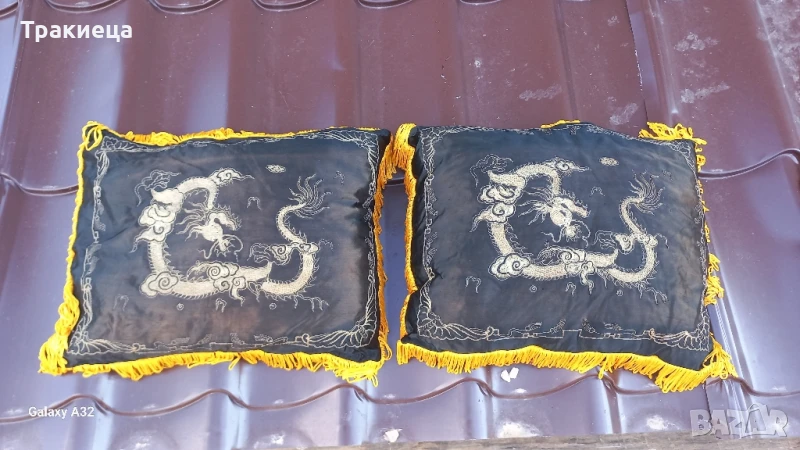 СТАРИ ВЪЗГЛАВНИЦИ СЪС СЪРМА, снимка 1