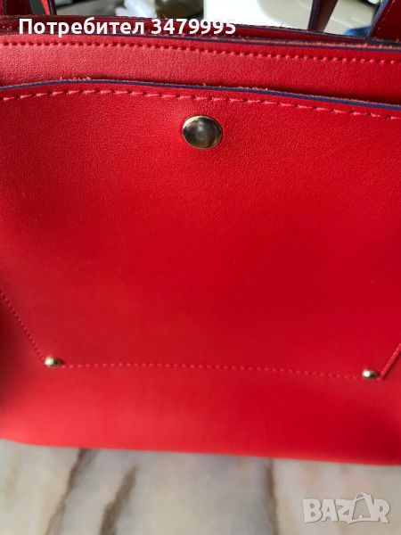 Нова червена чанта от ест кожа.Твърда много удобна , снимка 1