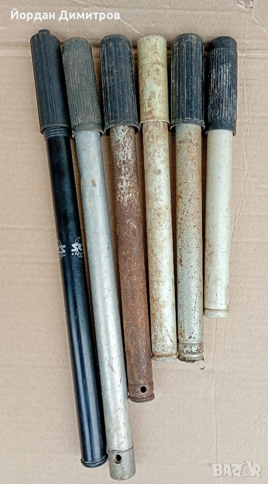 стари помпи , снимка 1