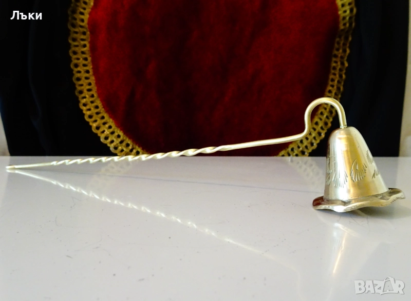 Бронзов гасител за свещи 26 см.,релеф. , снимка 1