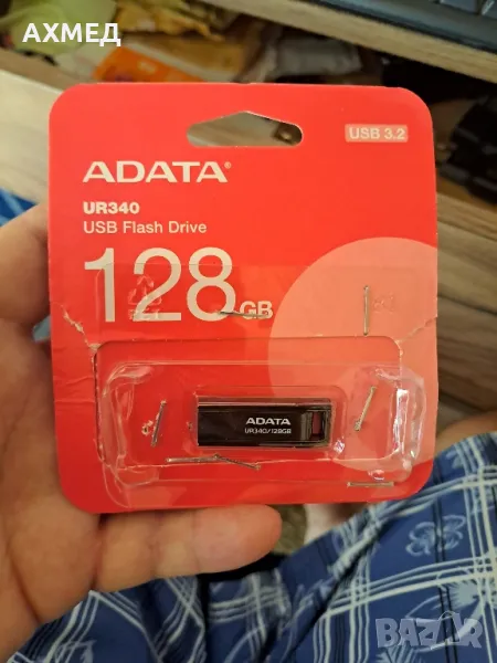 USB памет ADATA UV150, 128GB, USB3.2, AUV150-128G-RBK, снимка 1