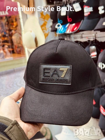 шапки с козирка prada emporio armani Louis Vuitton lacoste , снимка 2 - Шапки - 54004625