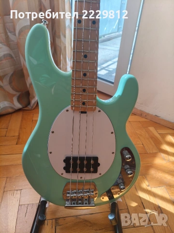 Sterling stingray ray 4 sub bass, mint green , снимка 2 - Китари - 54299068