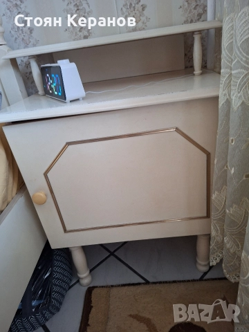 тоалетка и нощтно шкафче