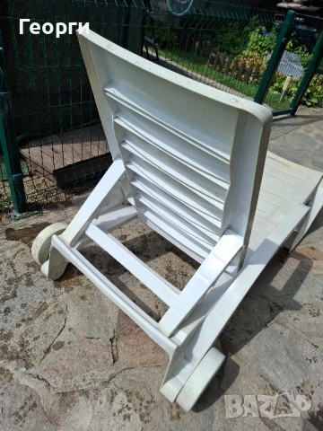 Шезлонги пластмасови, снимка 3 - Градински мебели, декорация  - 51393402