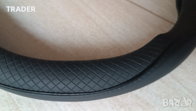 Черен кожен калъф за волан за автомобил , снимка 2 - Аксесоари и консумативи - 32177732
