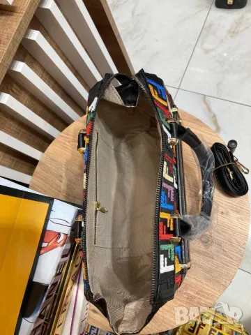 чанти fendi , снимка 6 - Чанти - 48975325