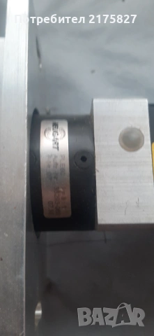 Серво мотор, снимка 3 - Други машини и части - 53475589