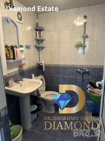 Двуетажна къща с гараж в село Черногорово, общ. Димитровград, снимка 10 - Къщи - 52825731