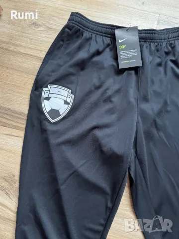 Чисто нова мъжка долница NIKE Academy 18 Pant Black! М, снимка 3 - Спортни дрехи, екипи - 47479478