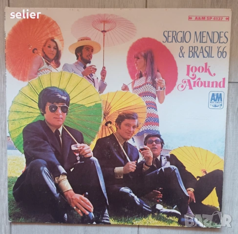 Sergio Mendes & Brasil '66 ‎– Look Around Издание 🇺🇸 USA 1968г Стил:Latin Jazz Състояние на винила
