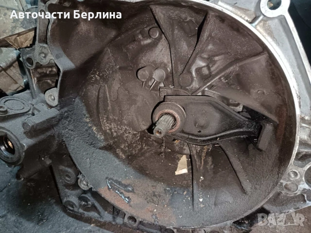 Скоростна кутия C4 , снимка 2 - Части - 53474025