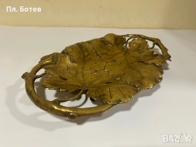 Стар бронзов поднос, снимка 3 - Антикварни и старинни предмети - 54138806