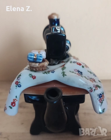 Малък чайник – шевна машина Infusion Пол Кардю, снимка 4 - Декорация за дома - 53244135