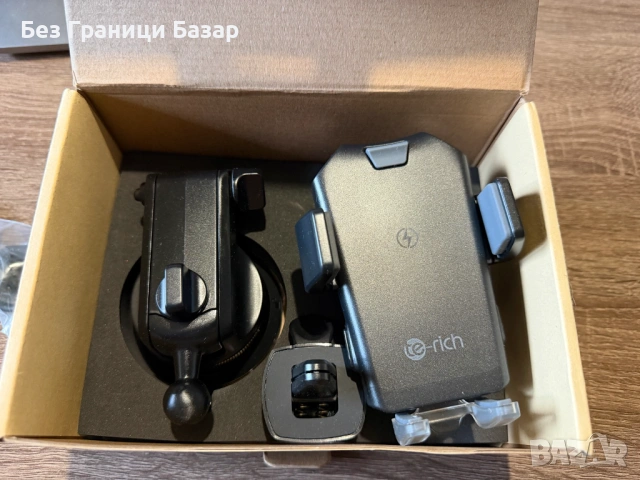 Нова Автоматична стойка за телефон с безжично Qi зарядно 15W за кола, снимка 3 - Селфи стикове, аксесоари - 53733890