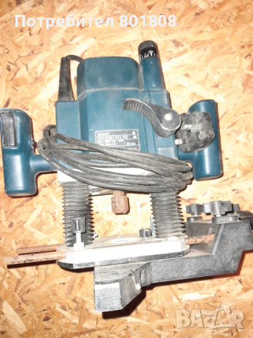 Оберфреза Bosch GOF 900 ACE, снимка 4 - Други инструменти - 51783083