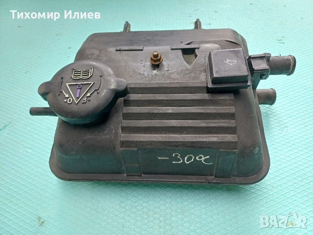 Казанче за антифриз за Peugeot 806 