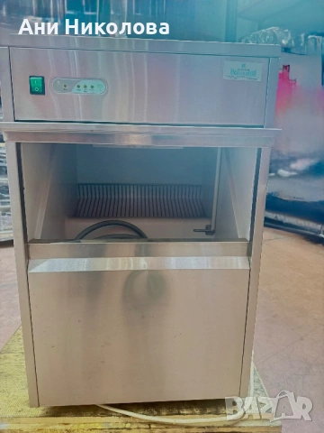 Ледогенератор,вт.употреба, снимка 3 - Хладилници - 53256579