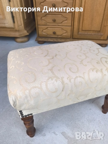 Табуретка винтидж , снимка 3 - Дивани и мека мебел - 54069309