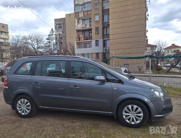 Опел Зафира 1.6 klimatik 7места, снимка 4 - Автомобили и джипове - 51973991