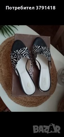  Елегантни дамски чехли, снимка 2 - Дамски елегантни обувки - 45836084