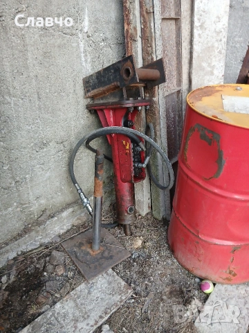 Хидравличен чук за минибагер, снимка 2 - Други машини и части - 54276213