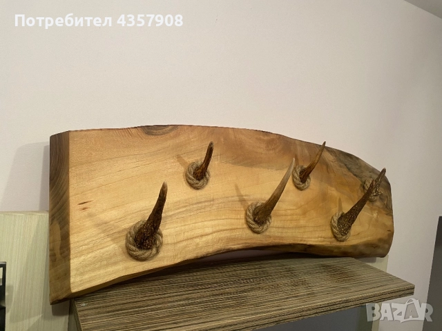 Закачалка от орехова дървесина и рога, снимка 6 - Декорация за дома - 52697138