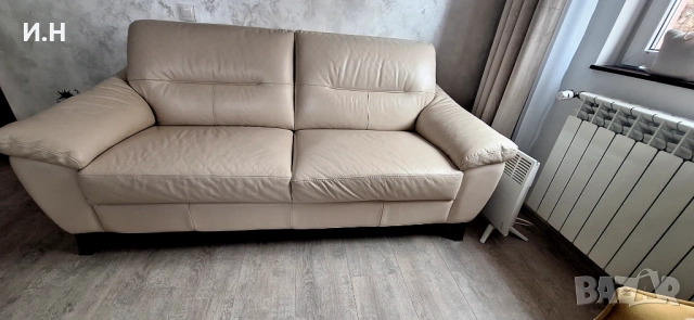 Заглавие: Луксозен италиански диван NATUZZI – Естествена дебела кожа (Като нов)