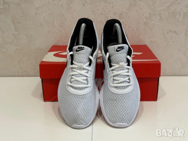 Маратонки Nike Tanjun| 41 номер, снимка 3 - Маратонки - 53510254