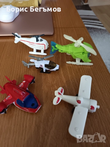 Лот Хеликоптери 5бр. за 6 евро, снимка 5 - Влакчета, самолети, хеликоптери - 53992452