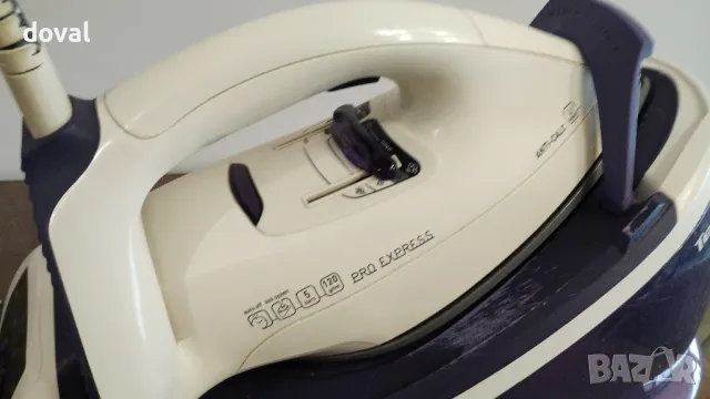 Продавам работеща ютия с парогенератор Tefal GV8330 pro express , снимка 2 - Ютии - 46868339