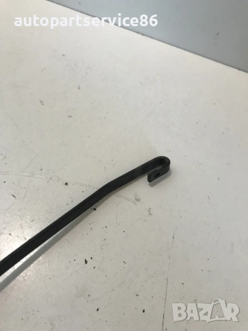 Задна рамо на чистачка за Mercedes W638 Vito (1997-2002) A6388202144, снимка 2 - Части - 53863289