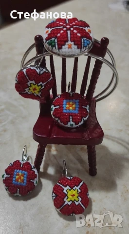 Българска бродерия Шевици, снимка 3 - Декорация за дома - 50613344