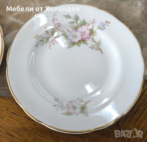 Сервиз за кафе/чай от костен порцелан Royal Stuart, снимка 6 - Сервизи - 52813819