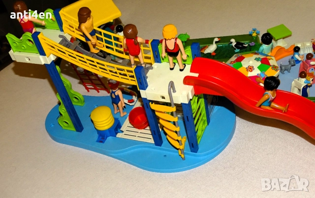 Playmobil детска площадка + къмпинг и фигурки – голям комплект, снимка 14 - Конструктори - 52829915