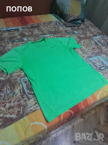 Оригинална Тениска на NIKE-L, снимка 3 - Тениски - 51332794
