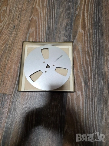 Продавам магнетофонна ролка AGFA 