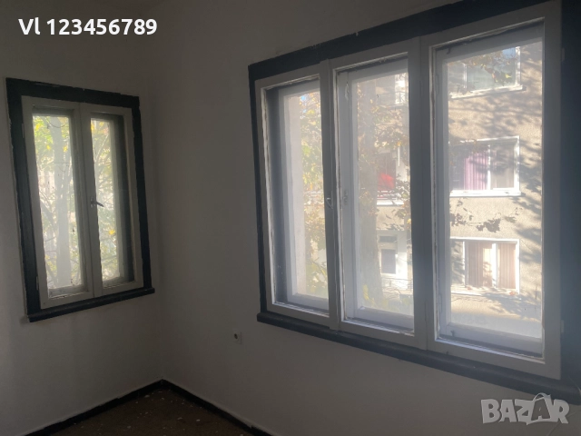 Собственик продава самостоятелен етаж за ремонт в Пловдив, Каменица 1 Продавам собствен многостаен а, снимка 11 - Апартаменти - 52556482