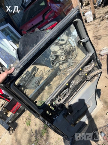 Задна дясна плъзгаща врата Мицубиши спейс Рънър 1998г, снимка 2 - Части - 54135362